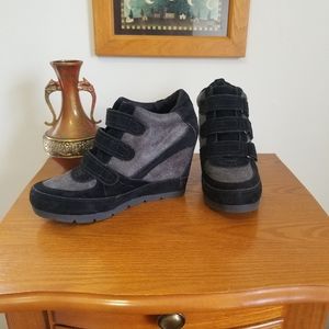 Rocket Dog velcro wedges